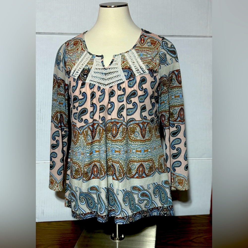 Unity World Wear 3X ladies boho style top paisley print in cream blues &…